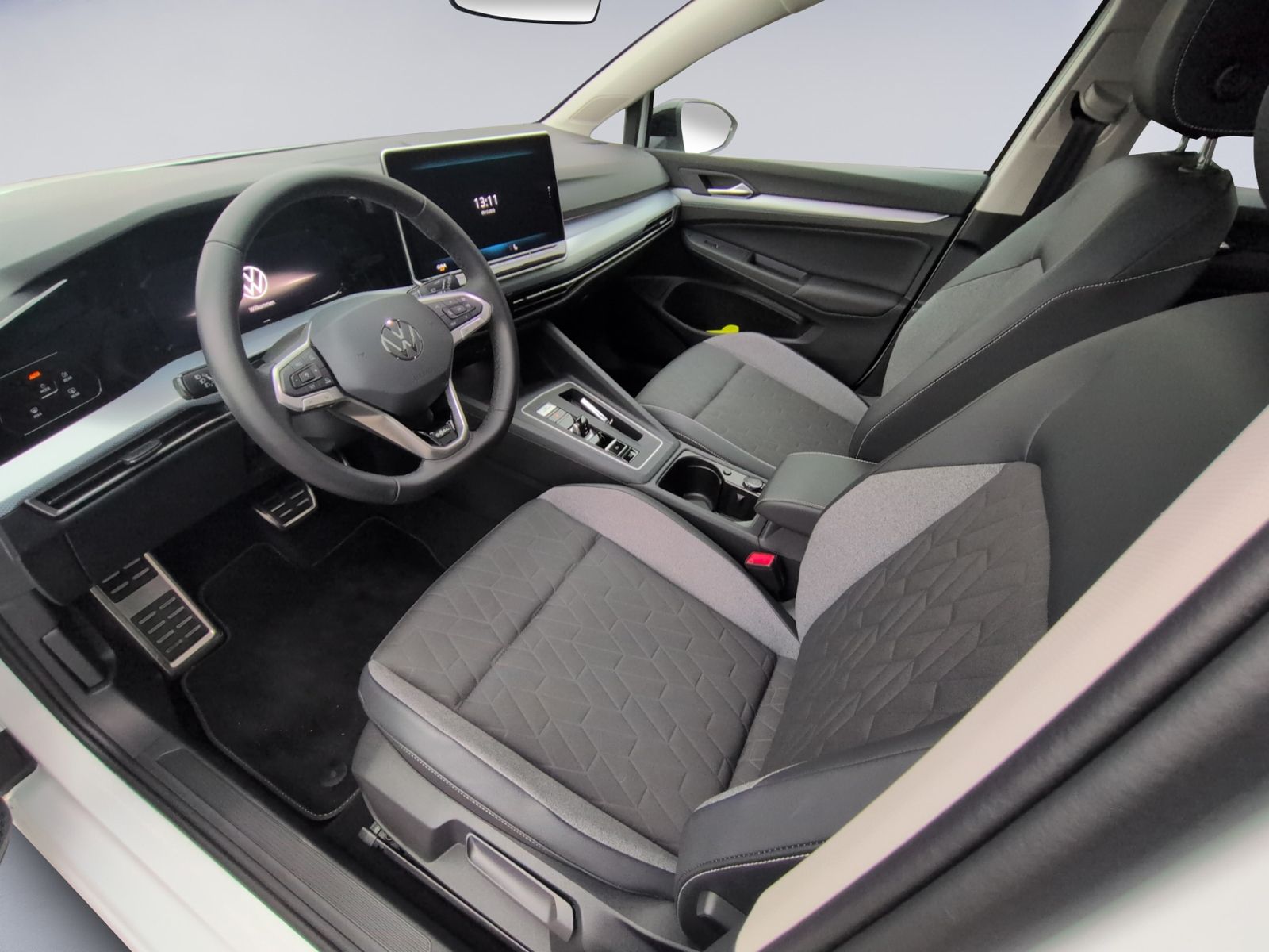 Golf VIII 1.5 eTSI DSG Goal LED+PANO+AHK