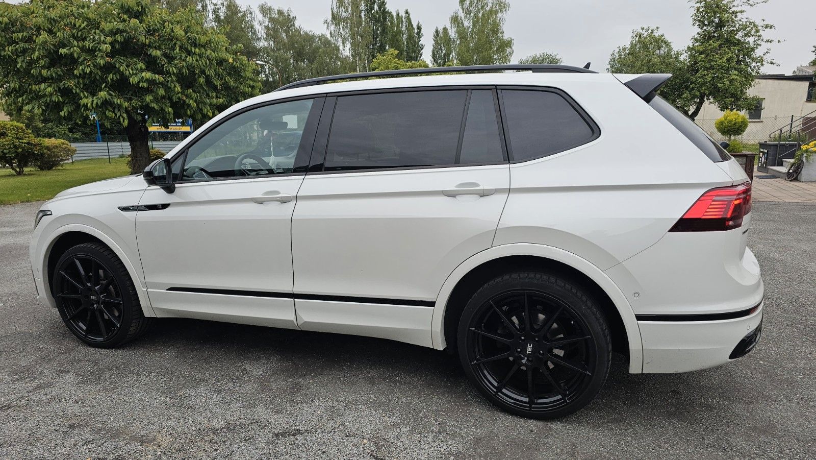 Volkswagen Tiguan Allspace R-Line 4Motion foto 3