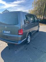 Volkswagen VW T5 Multivan 2.0 TDI  132 kW EZ 02/2011  - Volkswagen aus 2011: Multivan