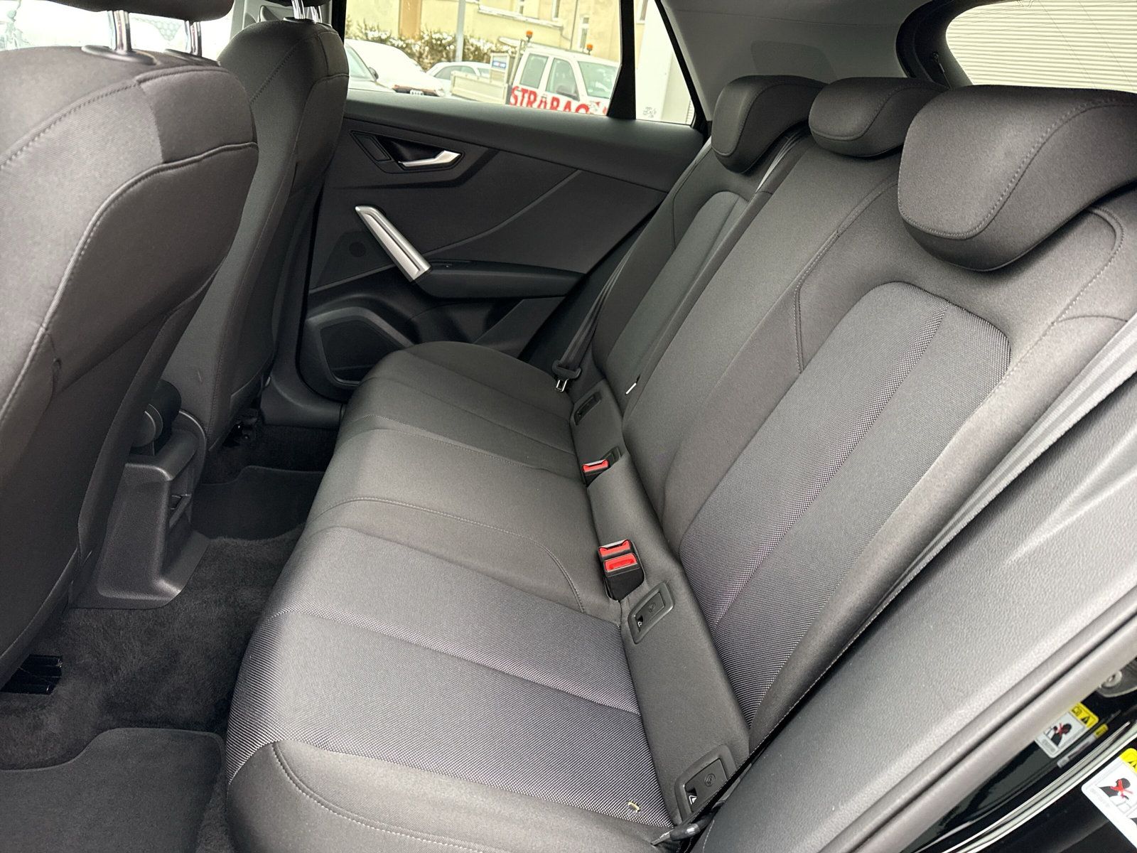 Fahrzeugabbildung Audi Q2 35 TFSI advanced LED Kamera Parkass.