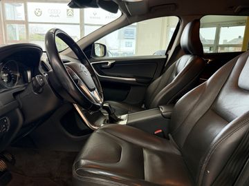 Volvo XC60 - 11