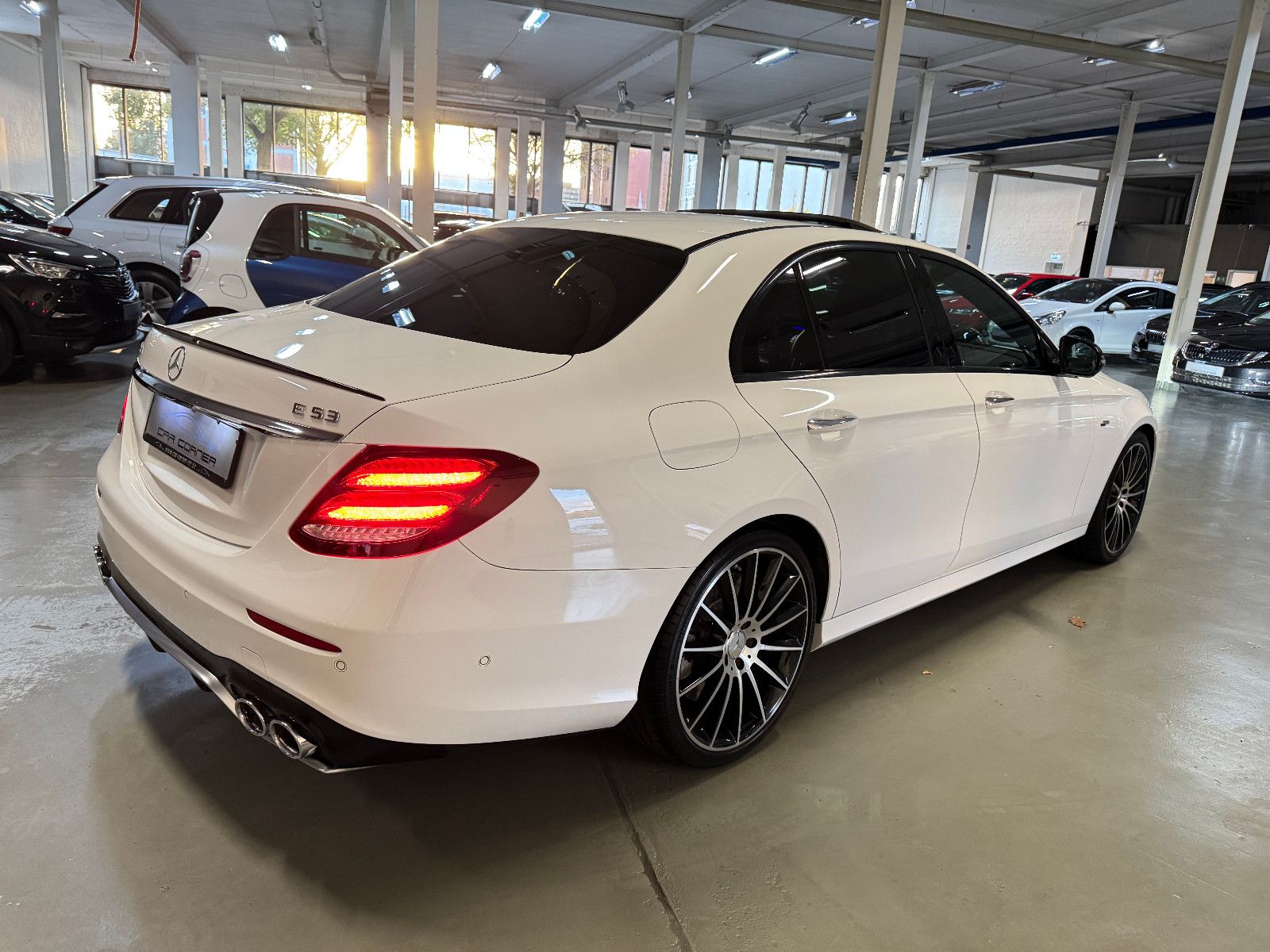 Fahrzeugabbildung Mercedes-Benz E 53 AMG 4Matic+ MBUX MEMORY AIRMATIC SD 360 DIS