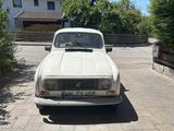 Renault R 4 Restauriert Note 2+ - Renault R 4: Kleinwagen