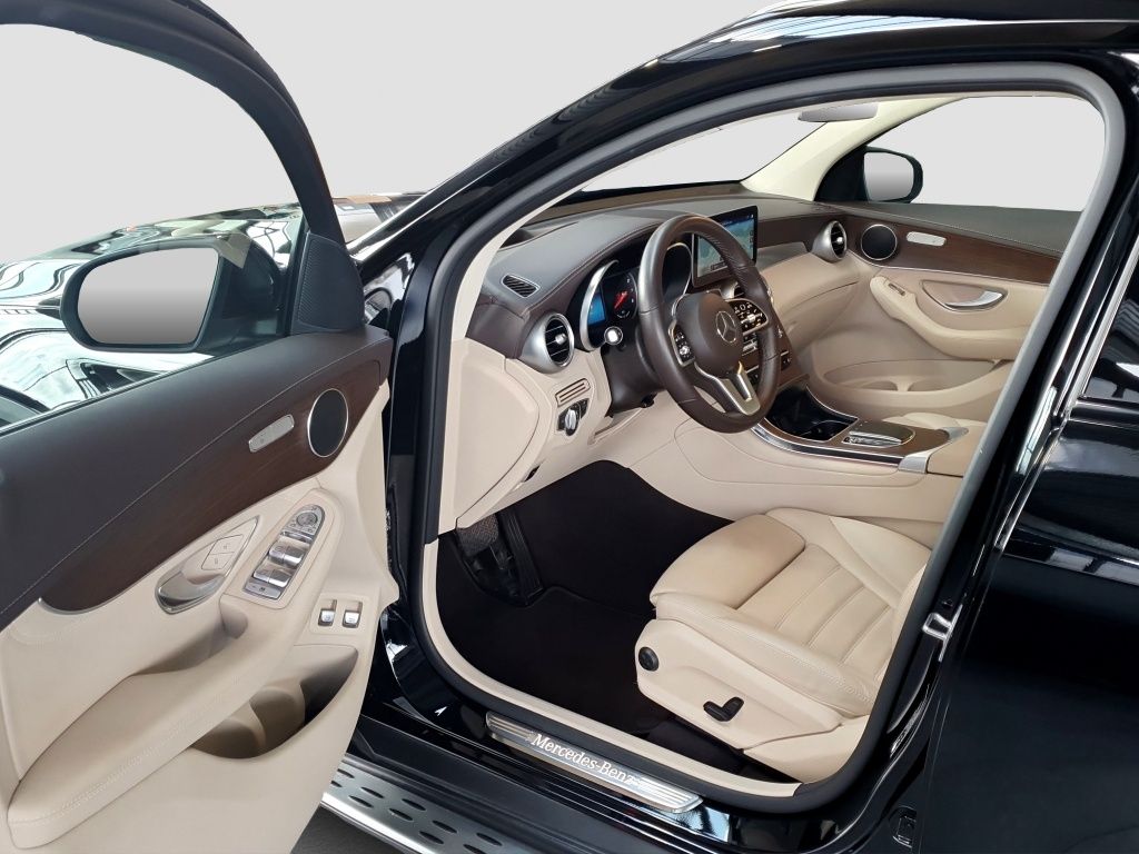 Fahrzeugabbildung Mercedes-Benz GLC 300 e 4MATIC Coupé Night*HUD*Leder*PDC*360°