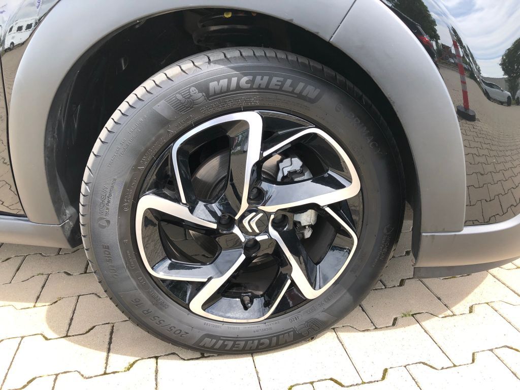 Fahrzeugabbildung Citroën C3 Pure Tech 110 S&S C-SERIES *Klimaautomatik*