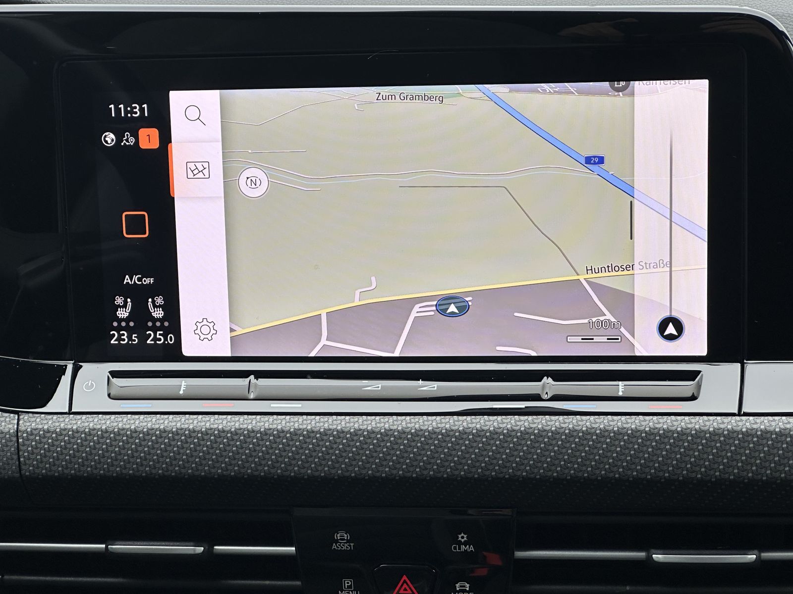 Fahrzeugabbildung Volkswagen Golf Variant 2.0 TSI DSG R-Line NAV+LED+AHK+PANO