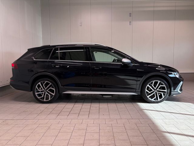 Golf VIII Variant Alltrack 4M 2.0 TDI DSG NAV PA
