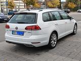 Volkswagen Golf 1.5 TSI ACC LED Ergo DSG Highline Variant - Volkswagen Golf: 5er