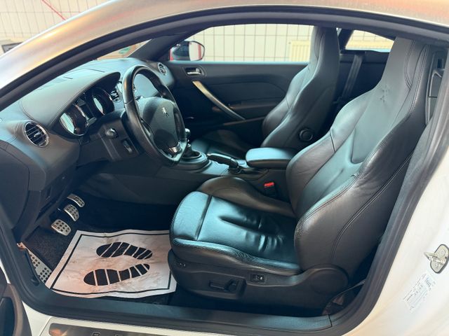 Peugeot RCZ