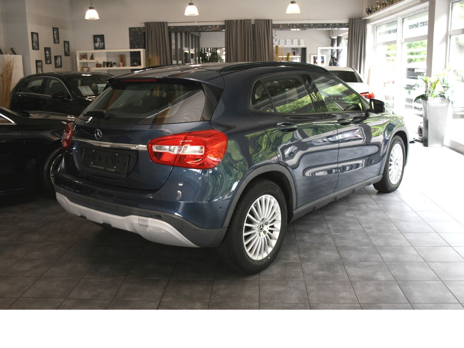Fahrzeugabbildung Mercedes-Benz GLA 220 4M *Standheizung*Navi*Spiegel-Paket*