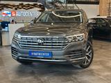 Volkswagen Touareg 4Motion eHybrid *1.Hand*HeadUP*Voll* - Volkswagen Touareg mit Hybrid-Antrieb