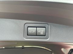 TOYOTA Corolla 2.0 Hybrid Touring Sports Teamplayer (ZE