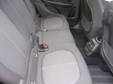 BMW 218 Gran Tourer - 11