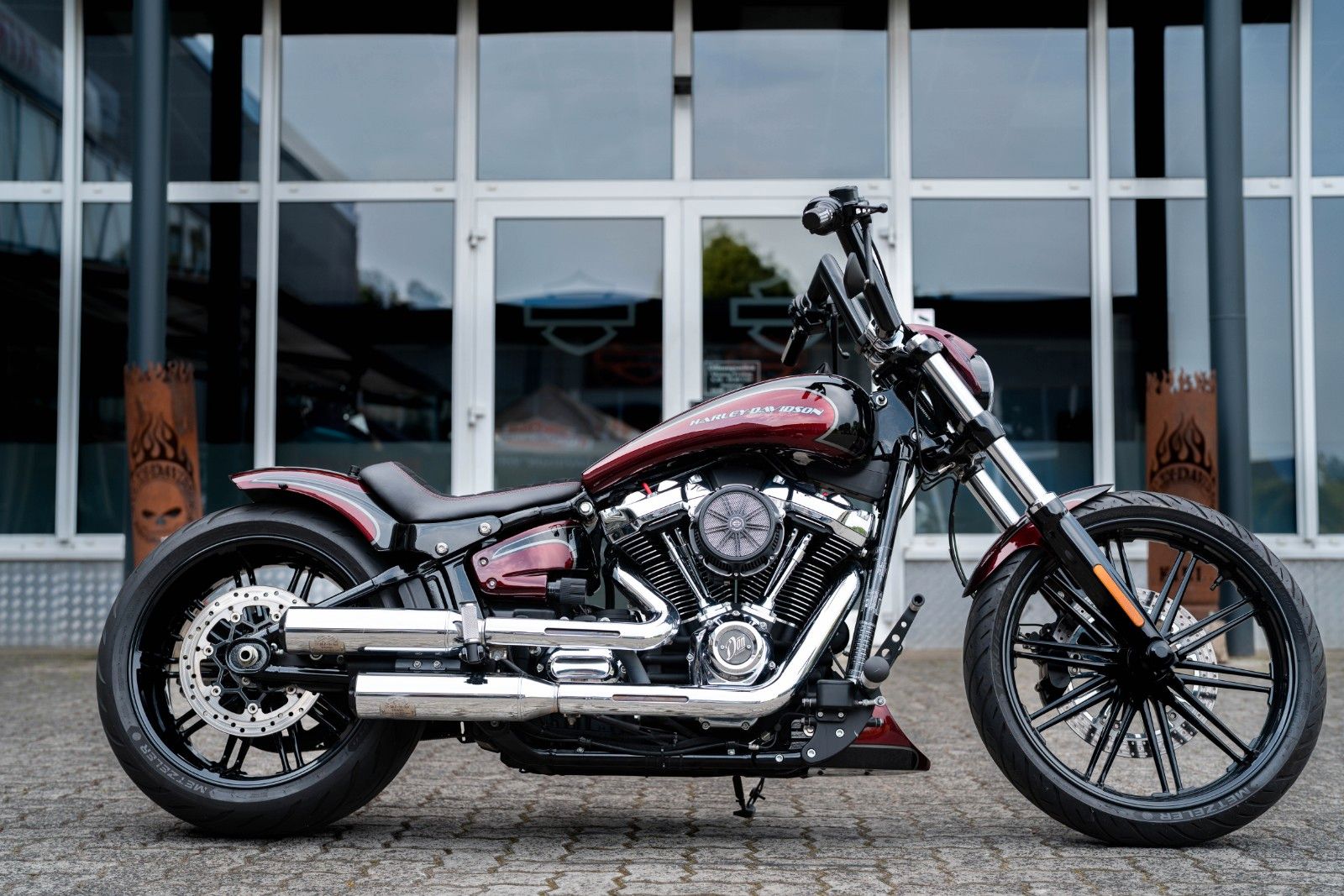 Fahrzeugabbildung Harley-Davidson FXBRS Breakout 114 - Jekill-Heckumbau-Kodlin Ape