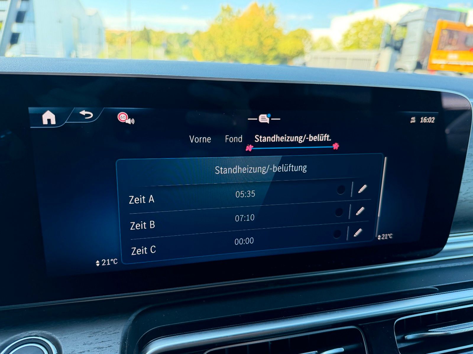Fahrzeugabbildung Mercedes-Benz V 250 d STYLE Tisch AHK2,5 DISTRONIC Stdh AIRMAT
