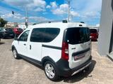 Dacia Dokker Stepway Celeb. CAMPER *SHZ,AHK,PDCh,RFK* - Dacia Gebrauchtwagen mit Schiebetür