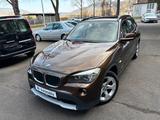 BMW X1 xDrive20d *Xenon*Navi*Kamera*Panorama*AHK* - gebrauchte BMW X1 aus dem Jahr 2009
