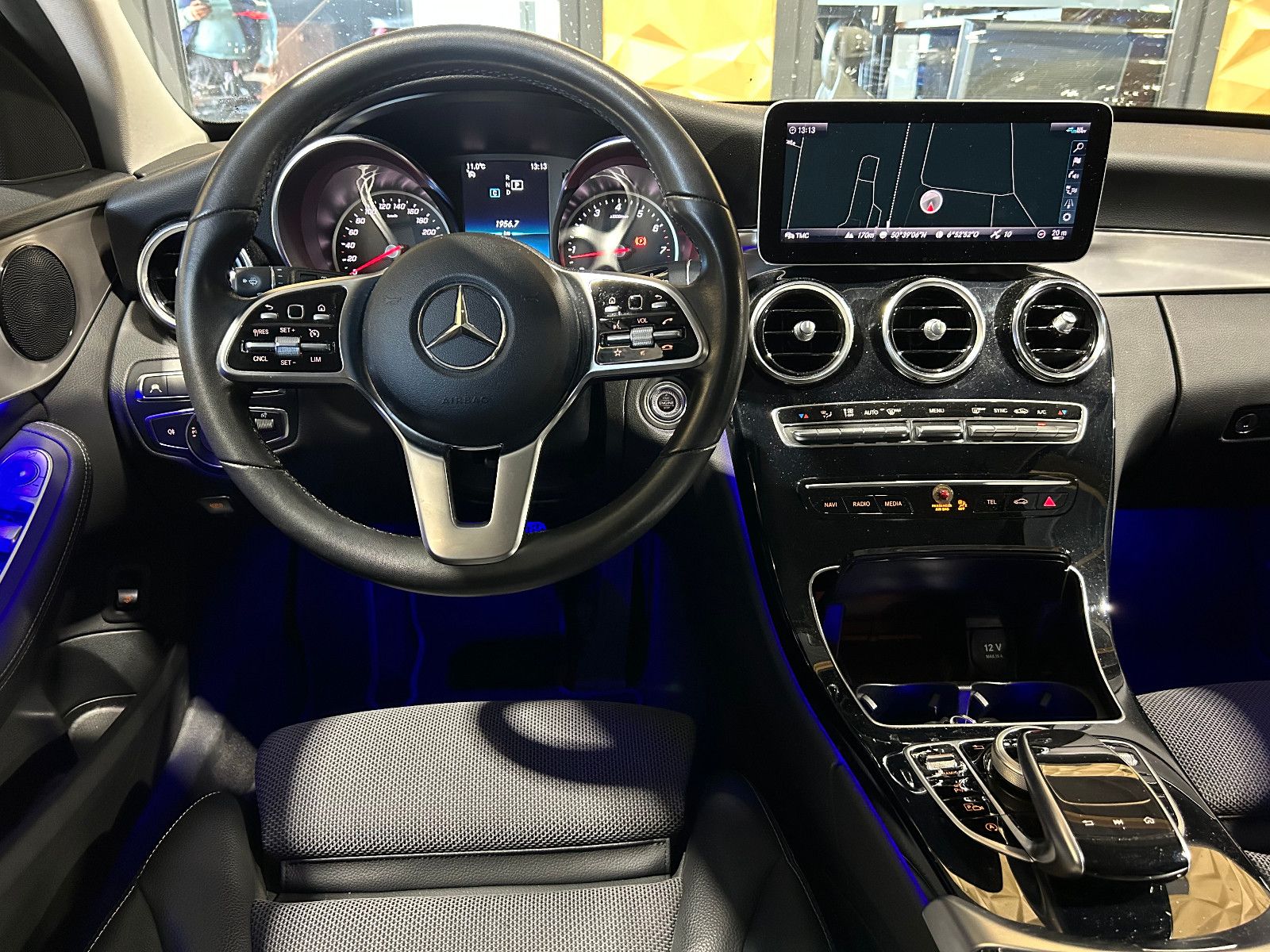 Fahrzeugabbildung Mercedes-Benz C 200 T-Modell/NAVI/KAMERA/APPLE/AMBIENTE/SHZ