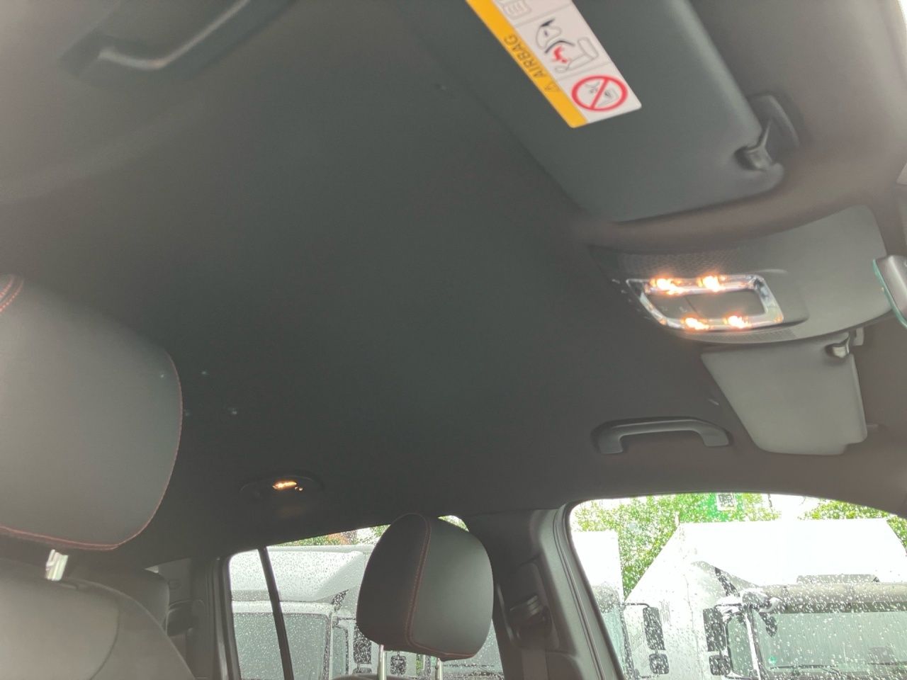 Fahrzeugabbildung Mercedes-Benz GLB 220 d 4M AMG AHK Night Multibeam KeylessGo