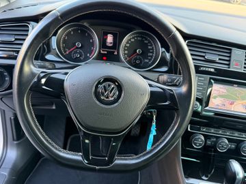 Volkswagen Golf - 12