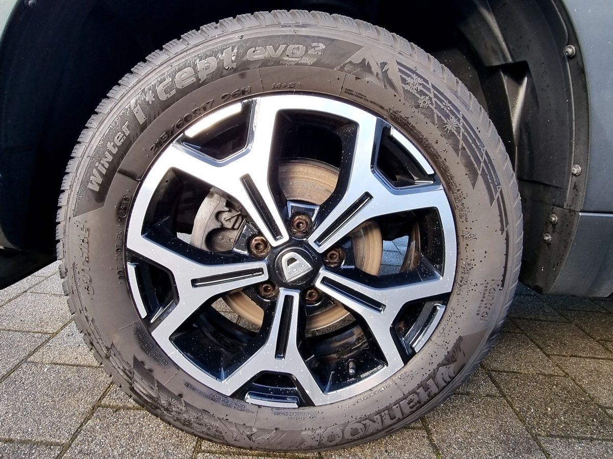 Fahrzeugabbildung Dacia Duster Anniversary TCe 130