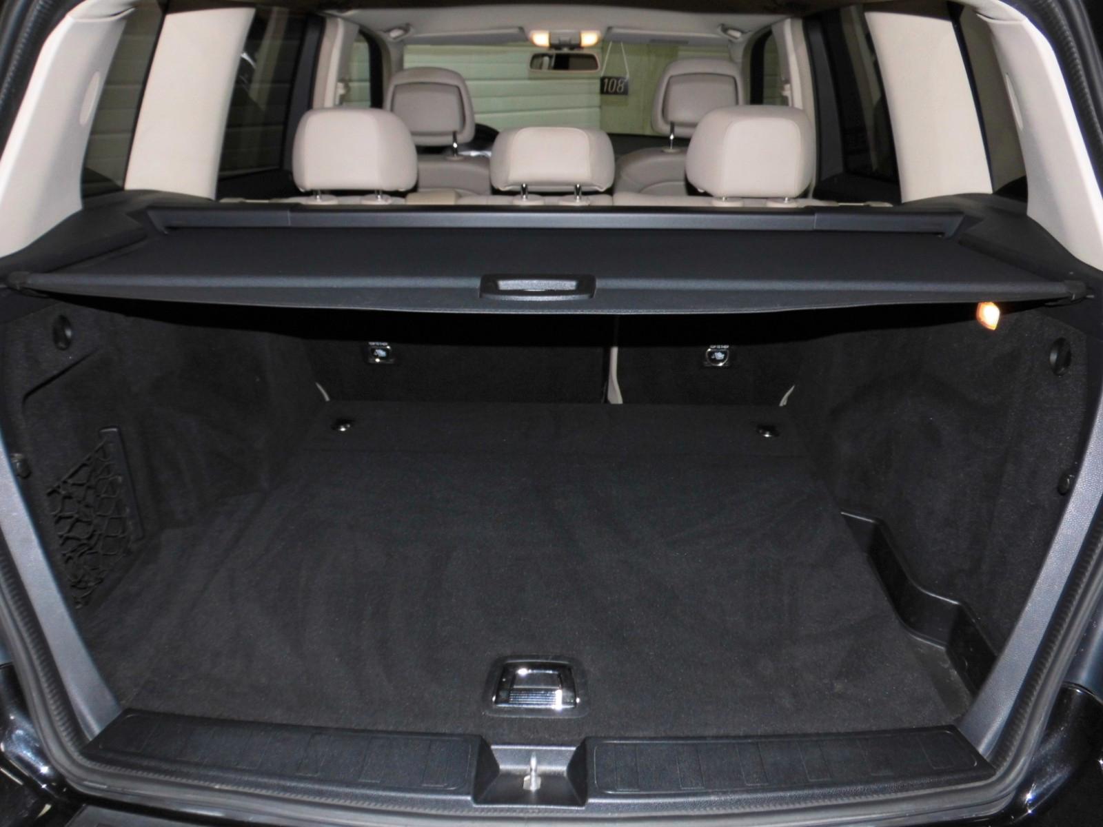 Mercedes-Benz GLK250 2010 — photo 12