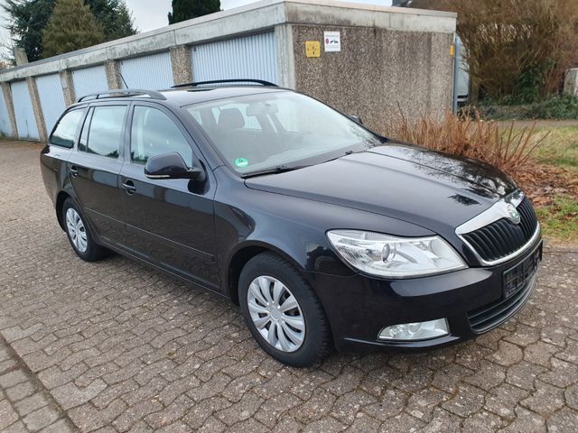 Skoda Octavia Combi Ambiente HU 09 /2026