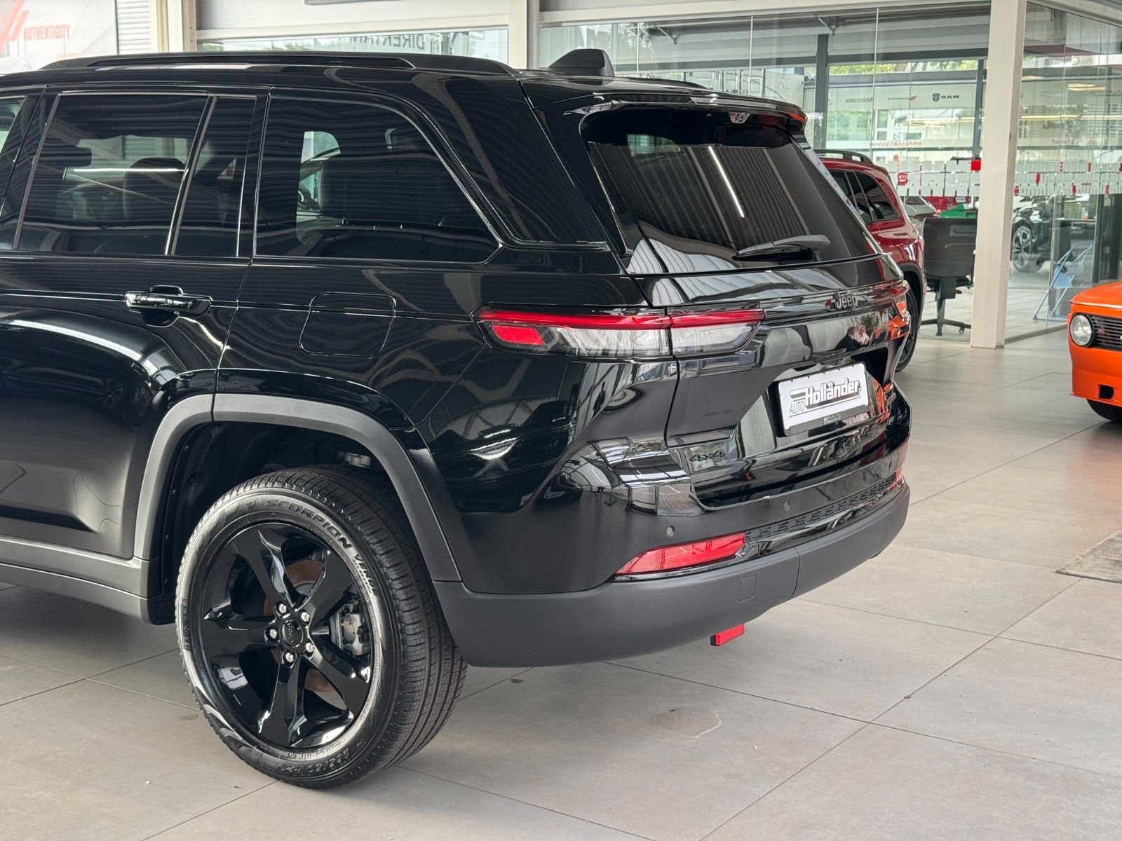 Fahrzeugabbildung Jeep Grand Cherokee 3.6 V6 Limited 4x4 Night Edition