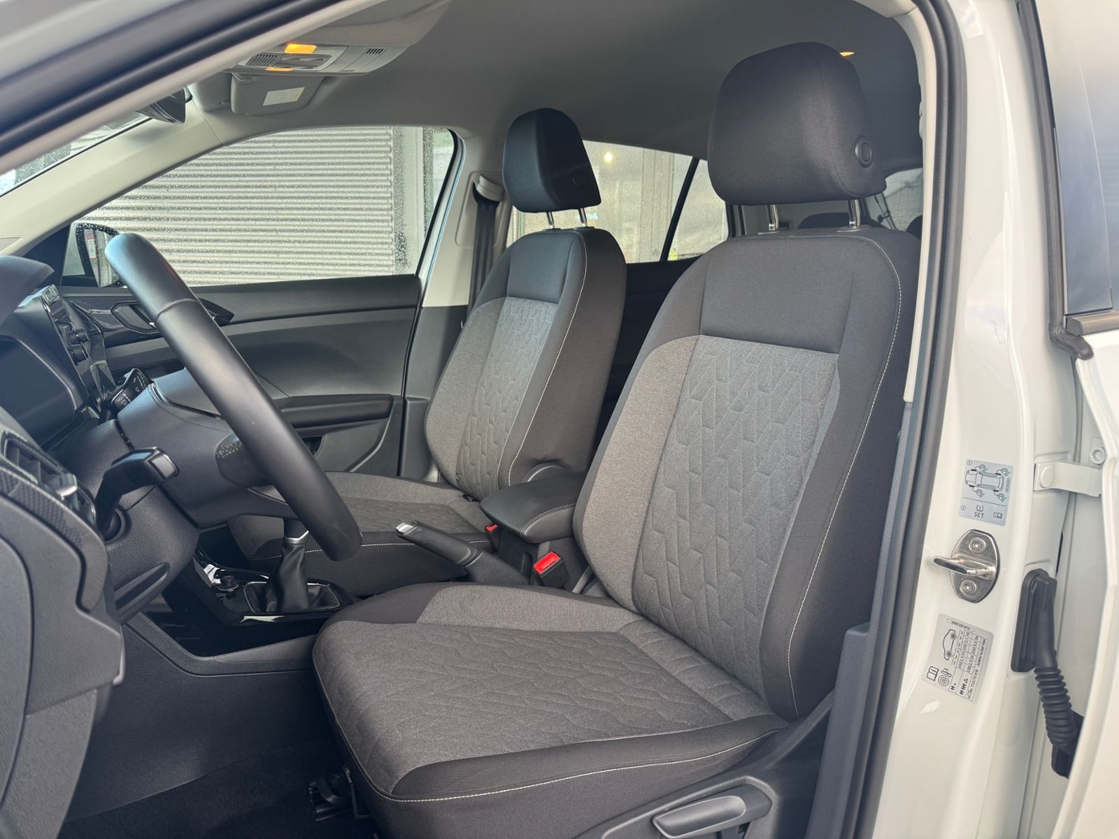 Volkswagen T-Cross - Bild 15