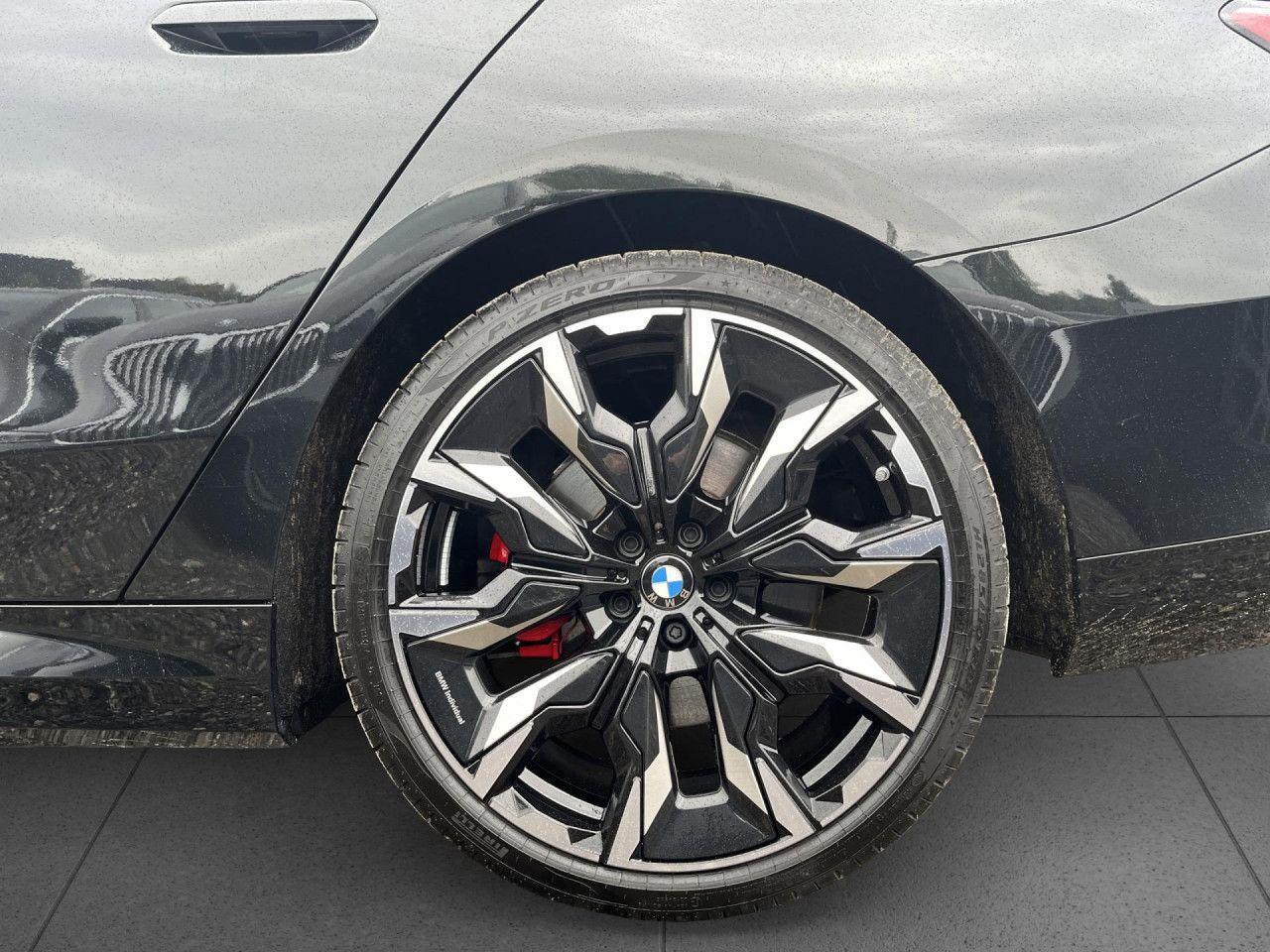 BMW 530e xDr T M SPORT PRO B&W,Pano,AHK,AutoB,Iconic