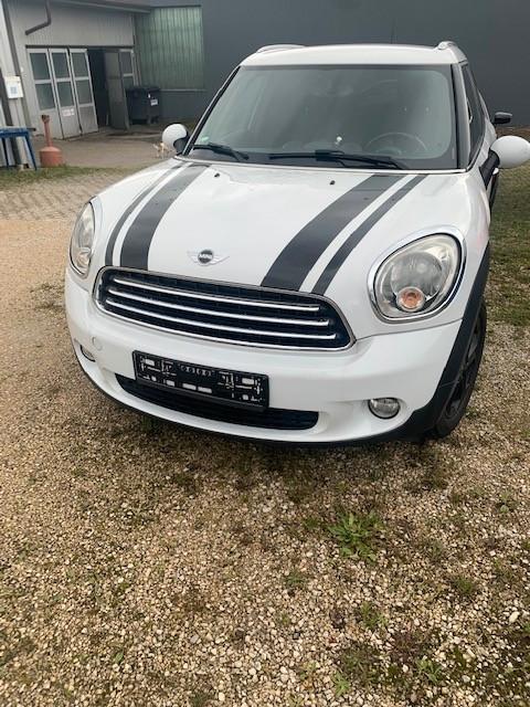 MINI One Countryman