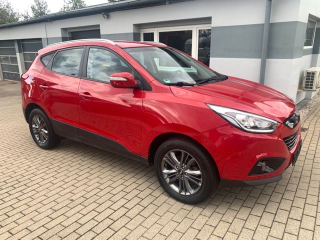 Hyundai ix35 2WD 1,7 CRDi Temp. Shzg PDC Navi BT 99TKM