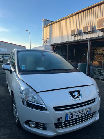 Peugeot 5008 1.6 Benzin