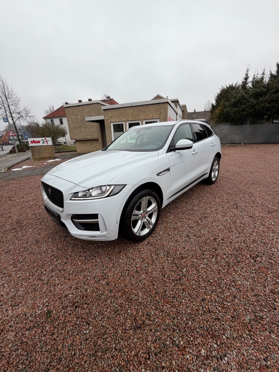 JAGUAR F-Pace