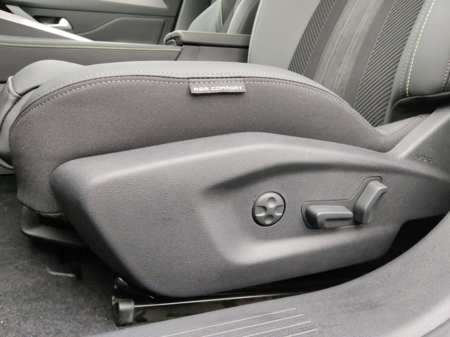 Peugeot 308 - Bild 22