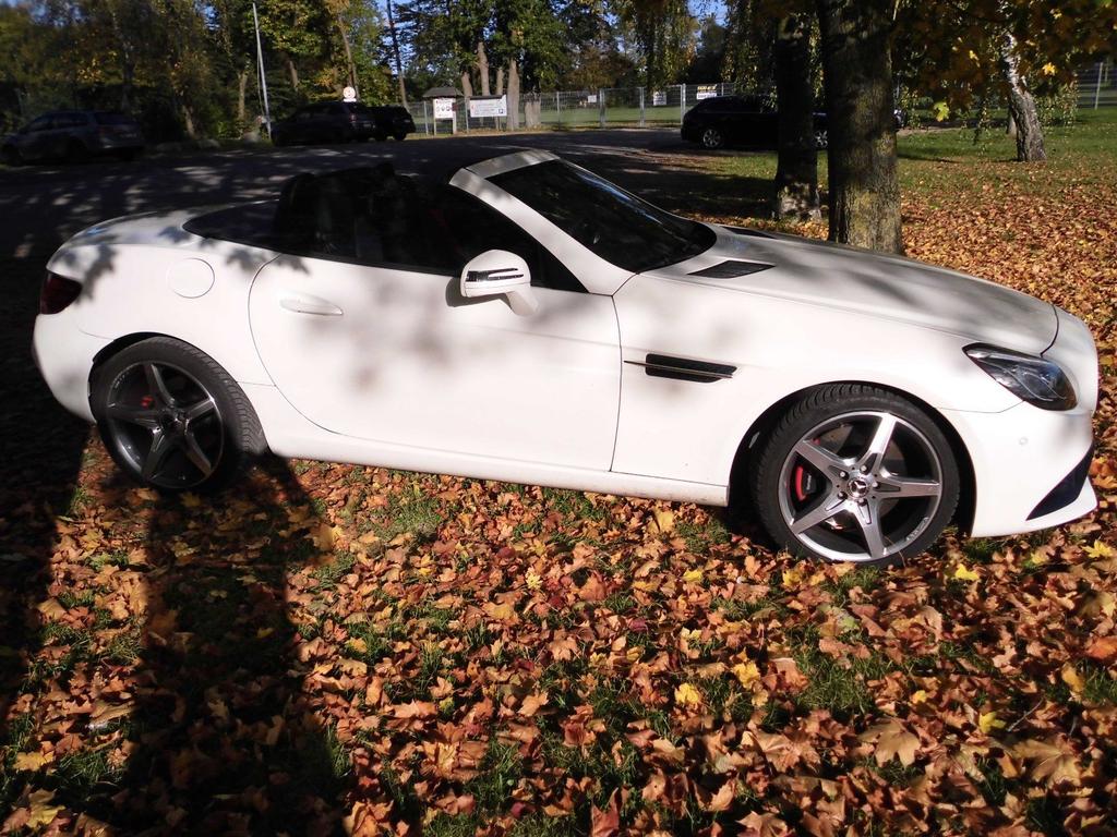 Mercedes-Benz SLC 300