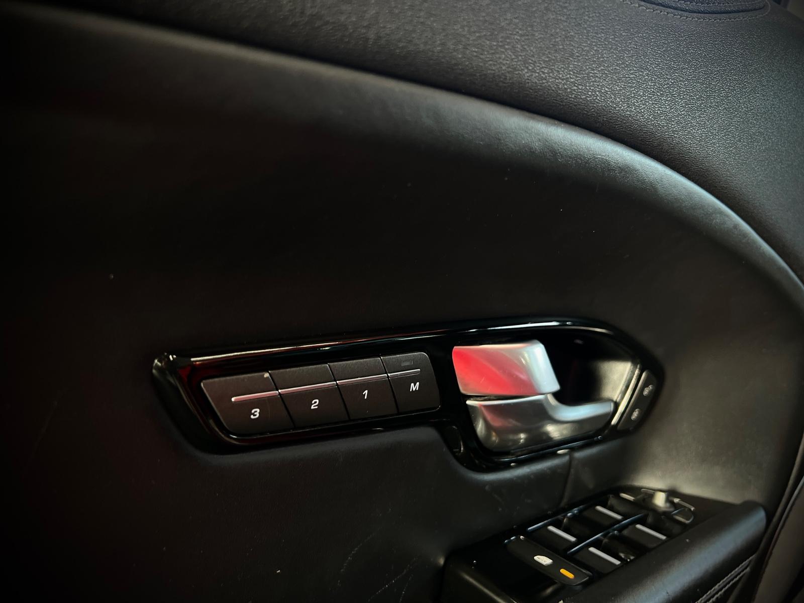 Land Rover Range Rover Evoque HSE Dynamic|LED|MERIDIAN|PANO