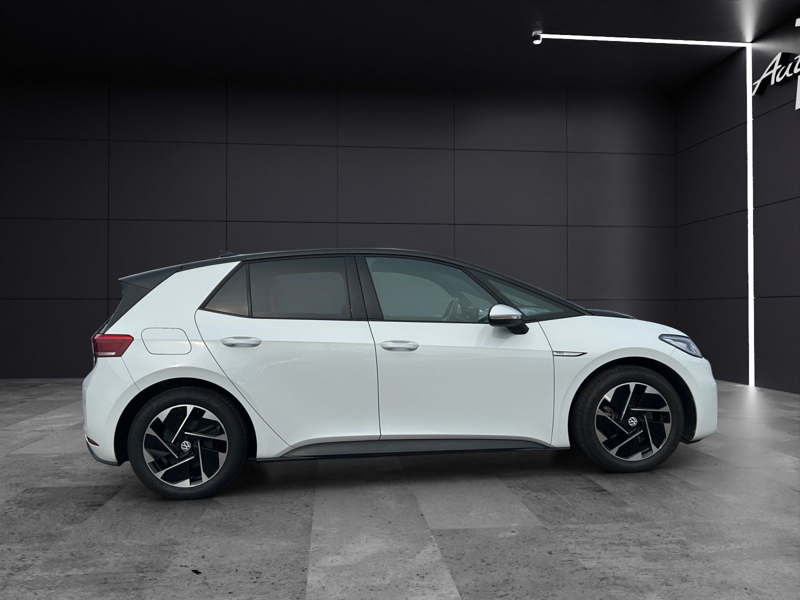 Fahrzeugabbildung Volkswagen ID.3 Pro Performance Business Matrix ACC SH PDC