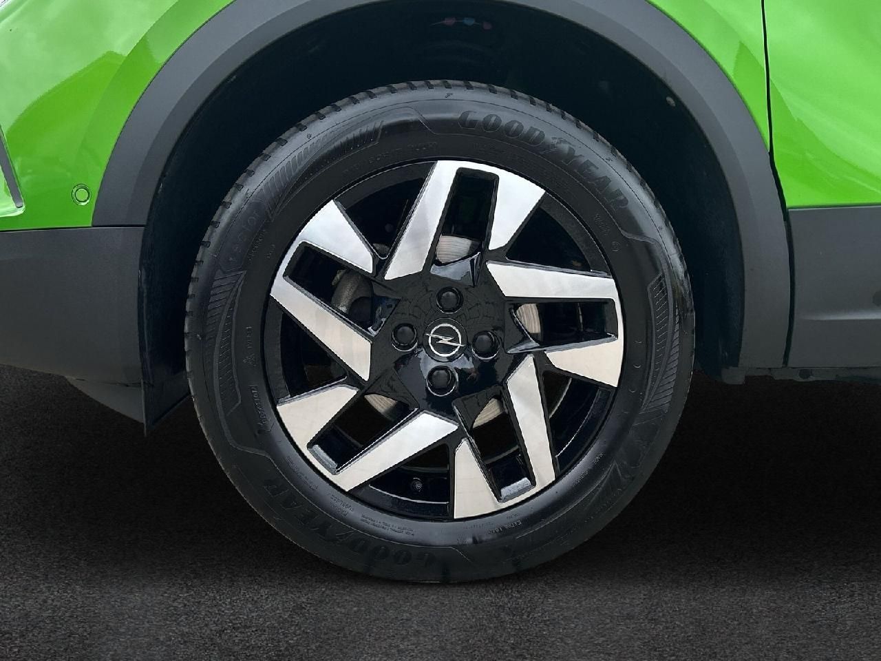 Fahrzeugabbildung Opel Mokka Elegance, Automatik, AHK