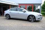 Volvo S60 1.6 T3 R-Design Navi|Leder-Alcantara|Clima|C - Volvo S60: S60r