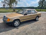 Mercedes-Benz E 230 W 124 Oldtimer H Kennzeichen - Mercedes-Benz E 230: W124