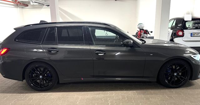 BMW 330e xDrive Touring M Sport A. M Sport