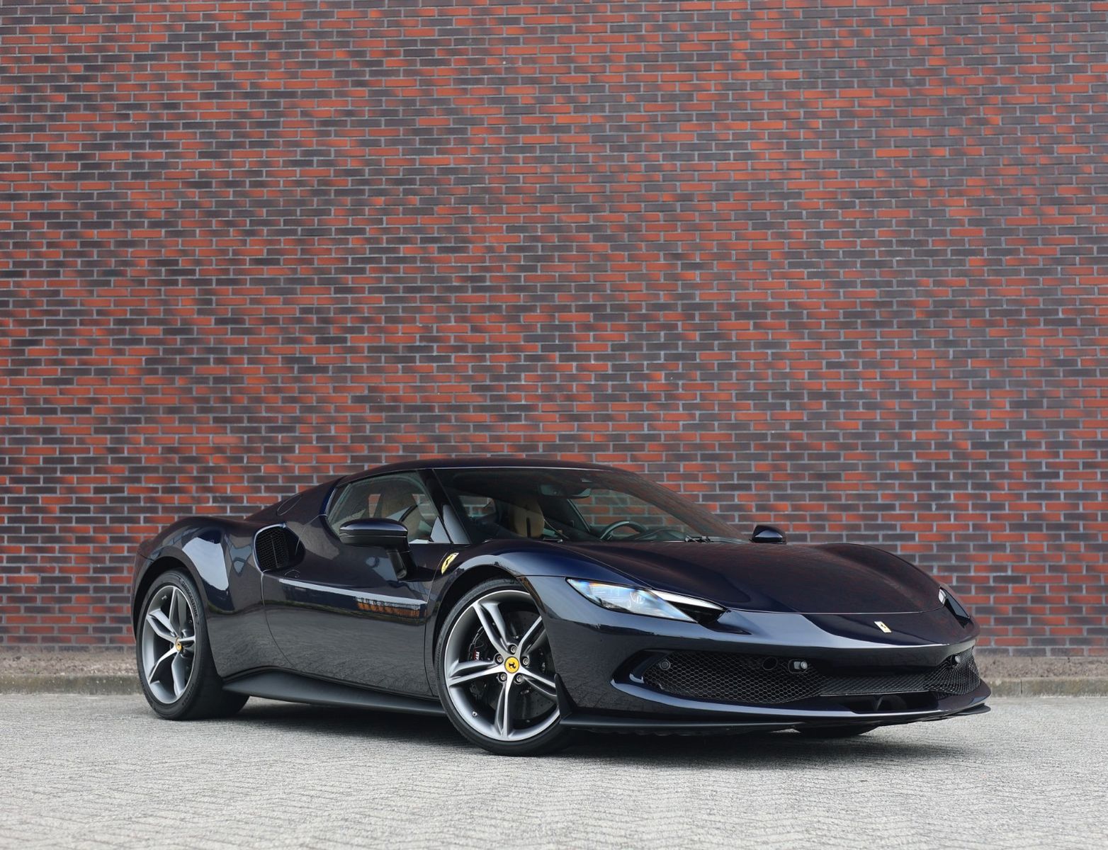 FERRARI 296 GTB