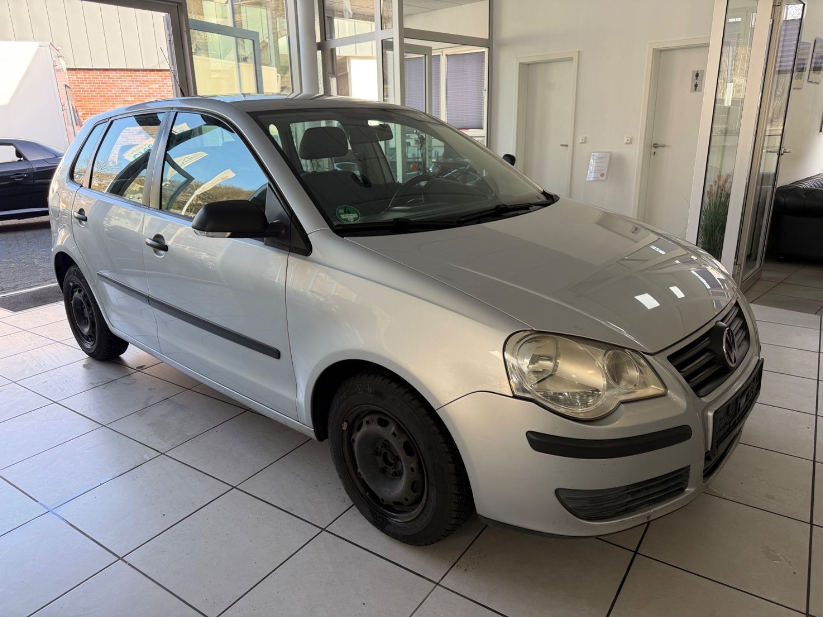 Fahrzeugabbildung Volkswagen Polo IV Trendline