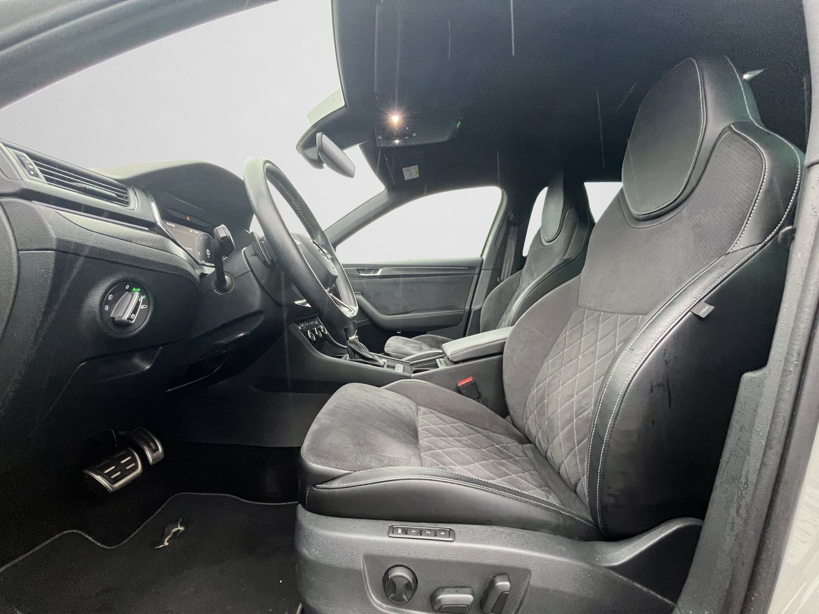 Skoda Superb - Bild 13