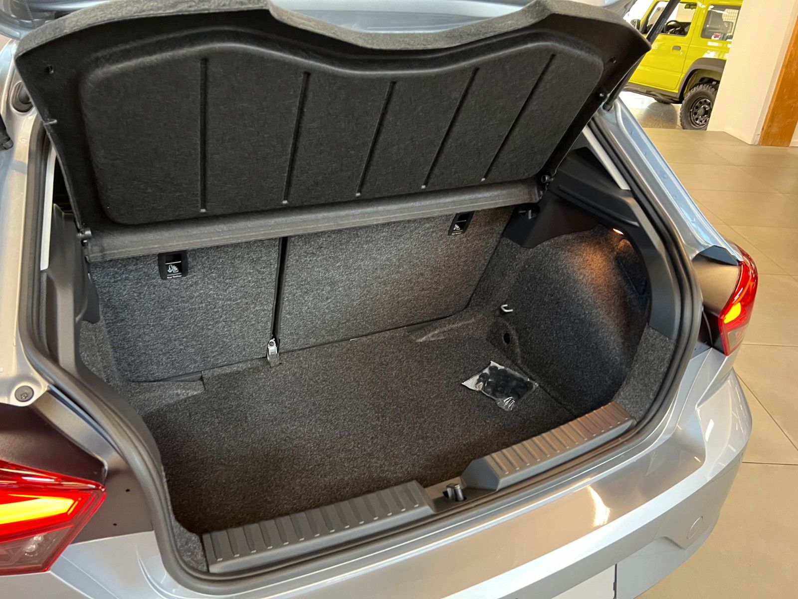 Fahrzeugabbildung SEAT Ibiza 1.0 TSI Style