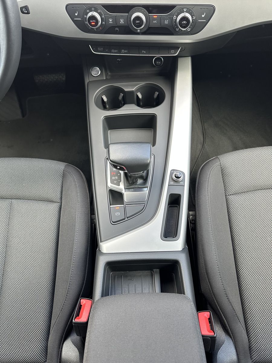 Fahrzeugabbildung Audi A4 Avant 40 TDI Qu Advanced NAV+MATRIX+AHK+ACC