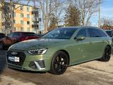 Audi A 4 Avant 40 2.0 TDI quattro S Line/7 G./LED/NAV - Audi A4: Grün, mit Navigationssystem