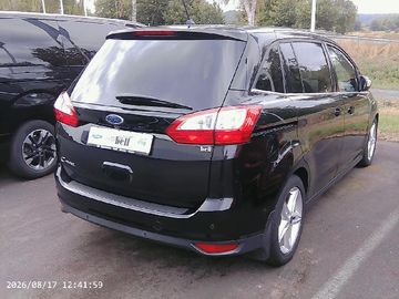 Ford Grand C-MAX Titanium