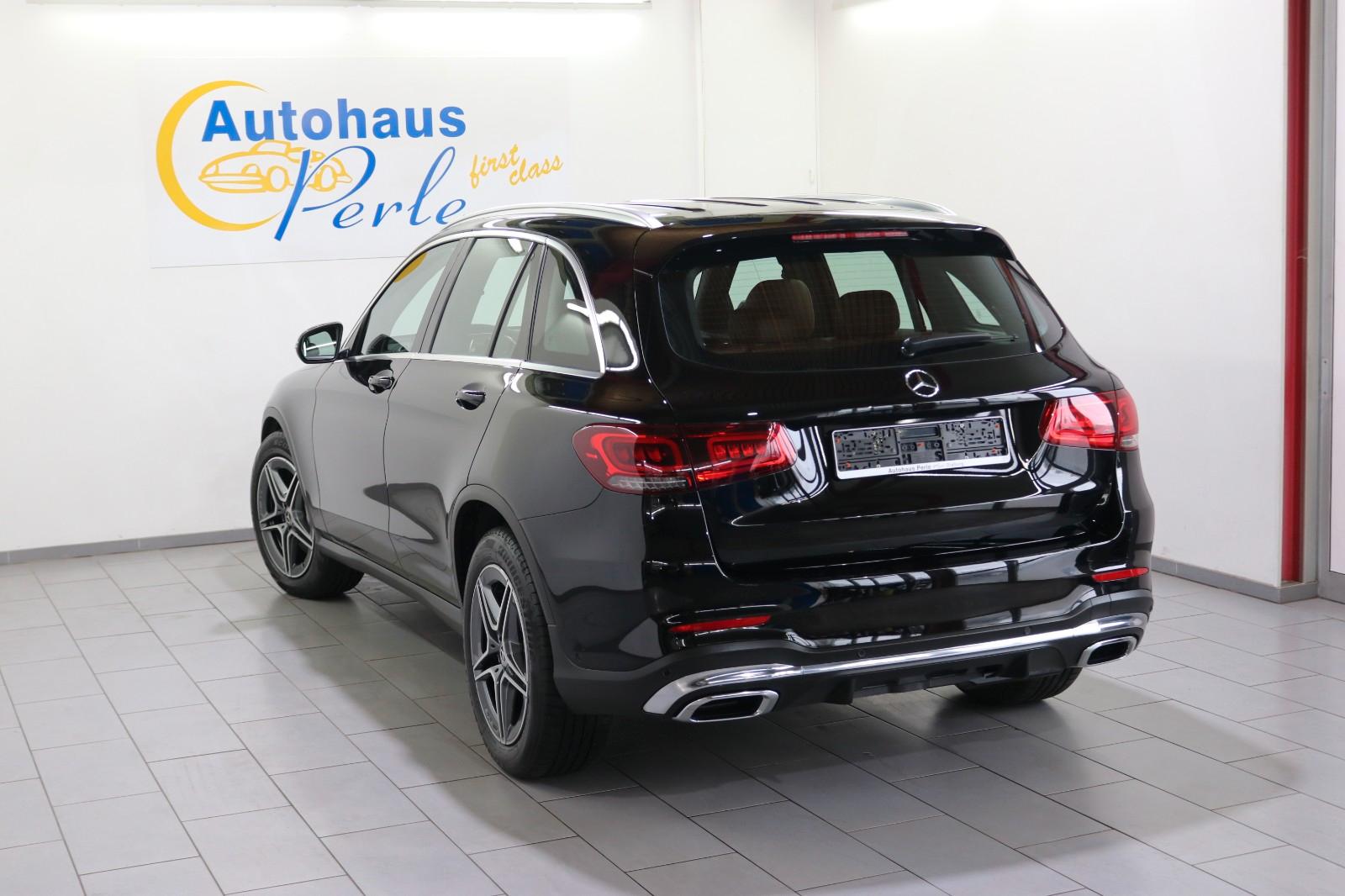Mercedes-Benz GLC 300 D 4M AMG-LINE"LEDER"DSTR+"AHK"DIG-TACHO"
